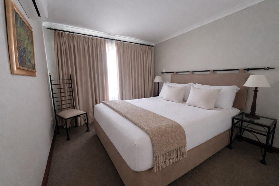 To Let 2 Bedroom Property for Rent in Bantry Bay Western Cape